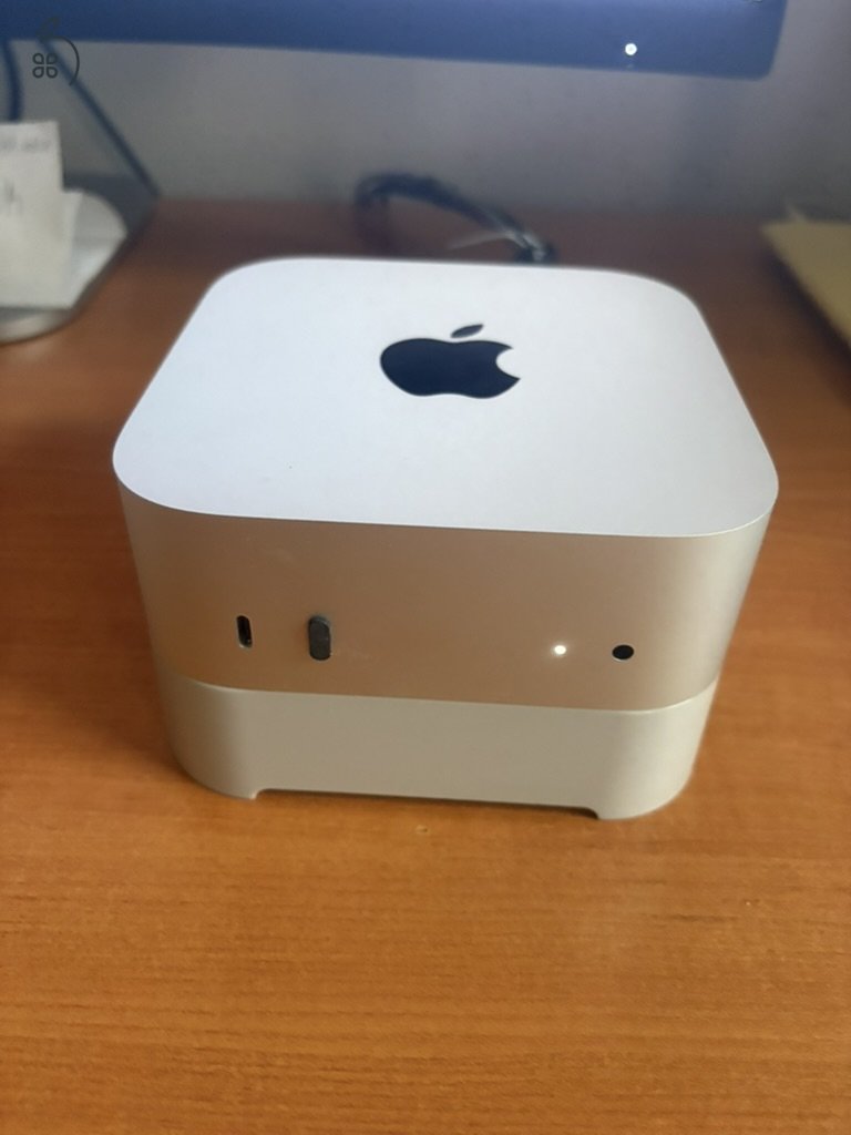Mac mini M4 hőelvezető és porvédő állvány.