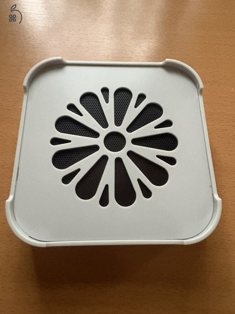 Mac mini M4 hőelvezető és porvédő állvány.
