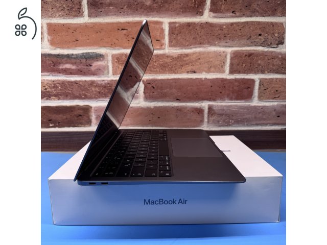Újszerű Apple MacBook Air 13” Retina (2020) M1 Chip 256GB SSD - Spacegray - MAGYAR