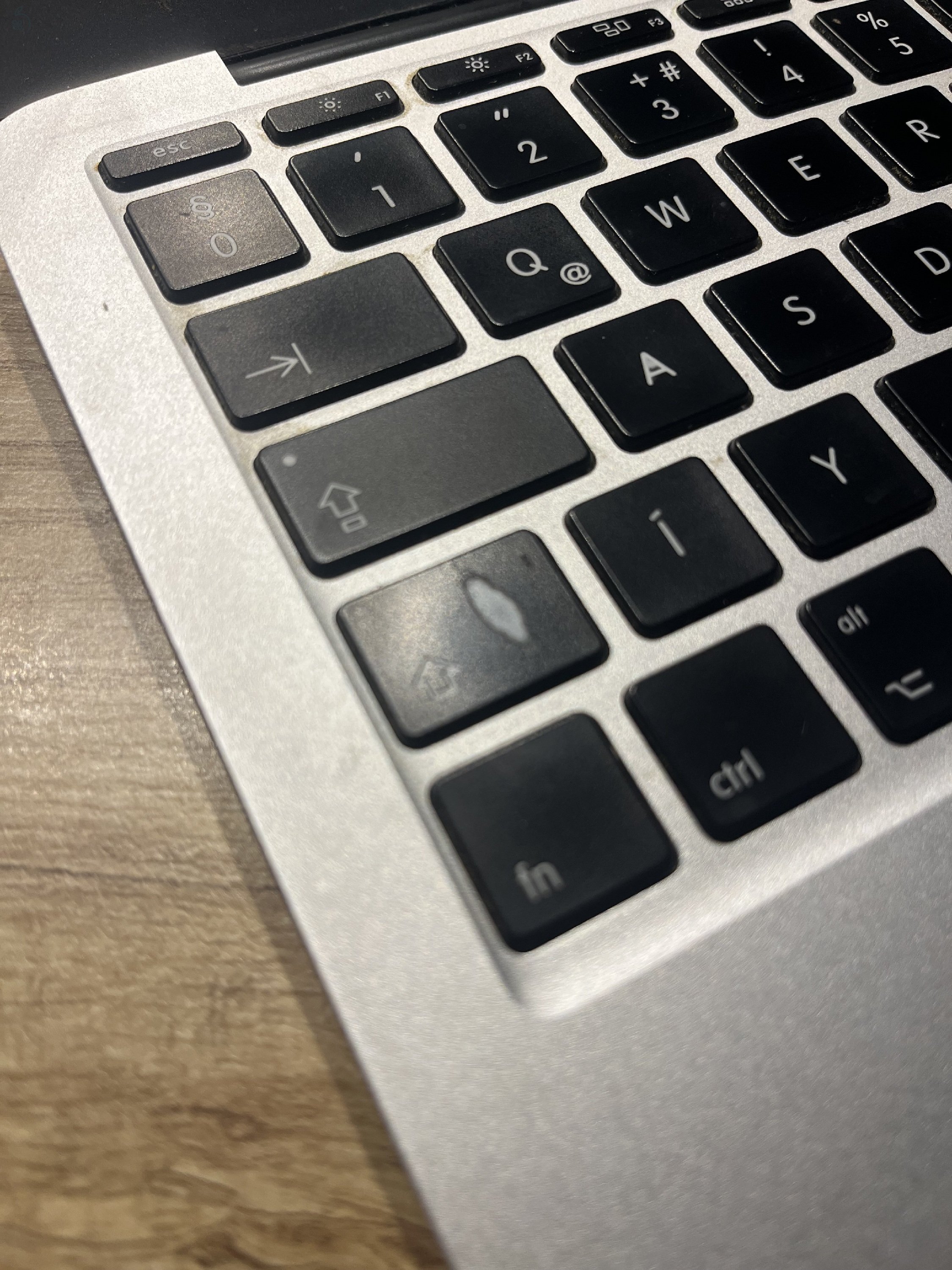 MacBook Air Core i5, 1.3 11”használtan eladó