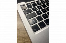 MacBook Air Core i5, 1.3 11”használtan eladó