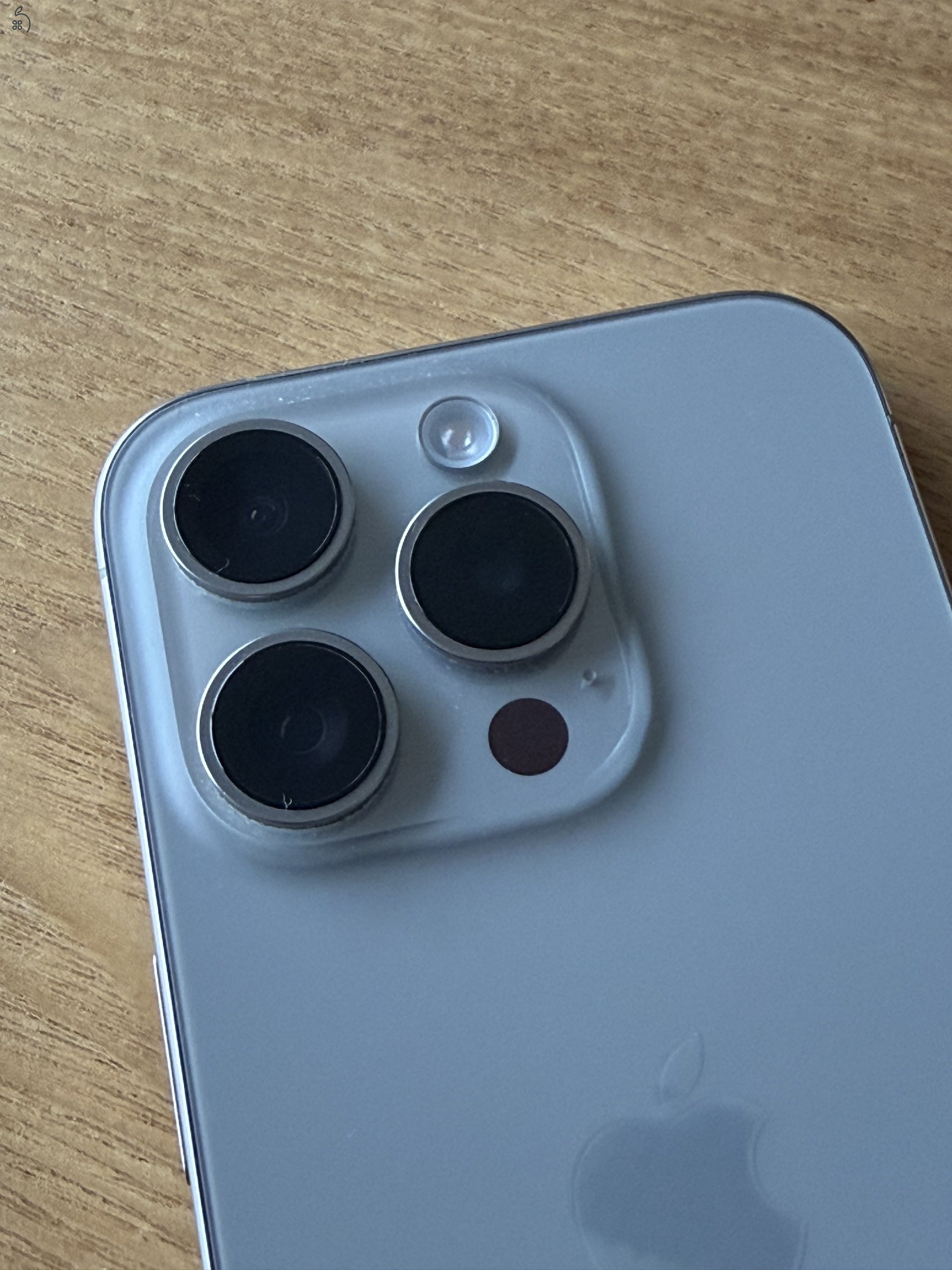 Használt, enyhén sérült előlap,  512GB