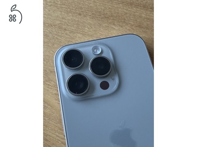 Használt, enyhén sérült előlap,  512GB