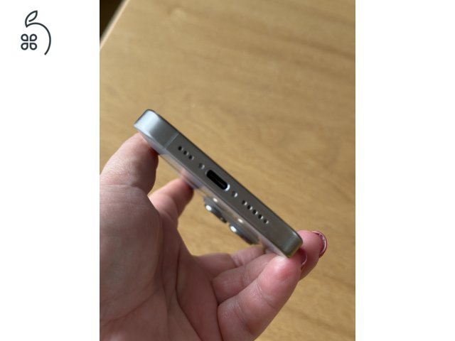 Használt, enyhén sérült előlap,  512GB