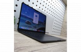 Apple MacBook Air 13 M4 (2025) 16GB/500GB SSD használt, karcmentes, 100% akku 64 töltési ciklus