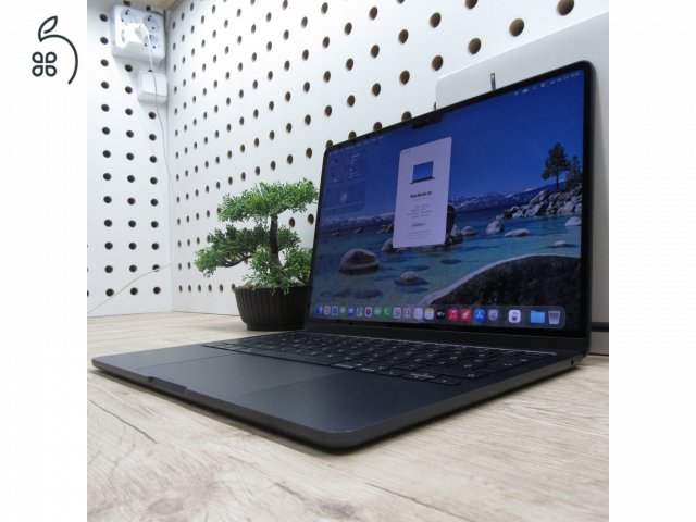 Apple MacBook Air 13 M4 (2025) 16GB/500GB SSD használt, karcmentes, 100% akku 64 töltési ciklus