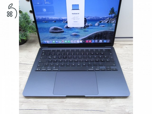 Apple MacBook Air 13 M4 (2025) 16GB/500GB SSD használt, karcmentes, 100% akku 64 töltési ciklus