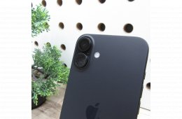 Apple iPhone 16 Plus 256 GB Black – használt, karcmentes – 99% akkumulátor – 242 ciklus – 2026.06.05.-ig garanciás