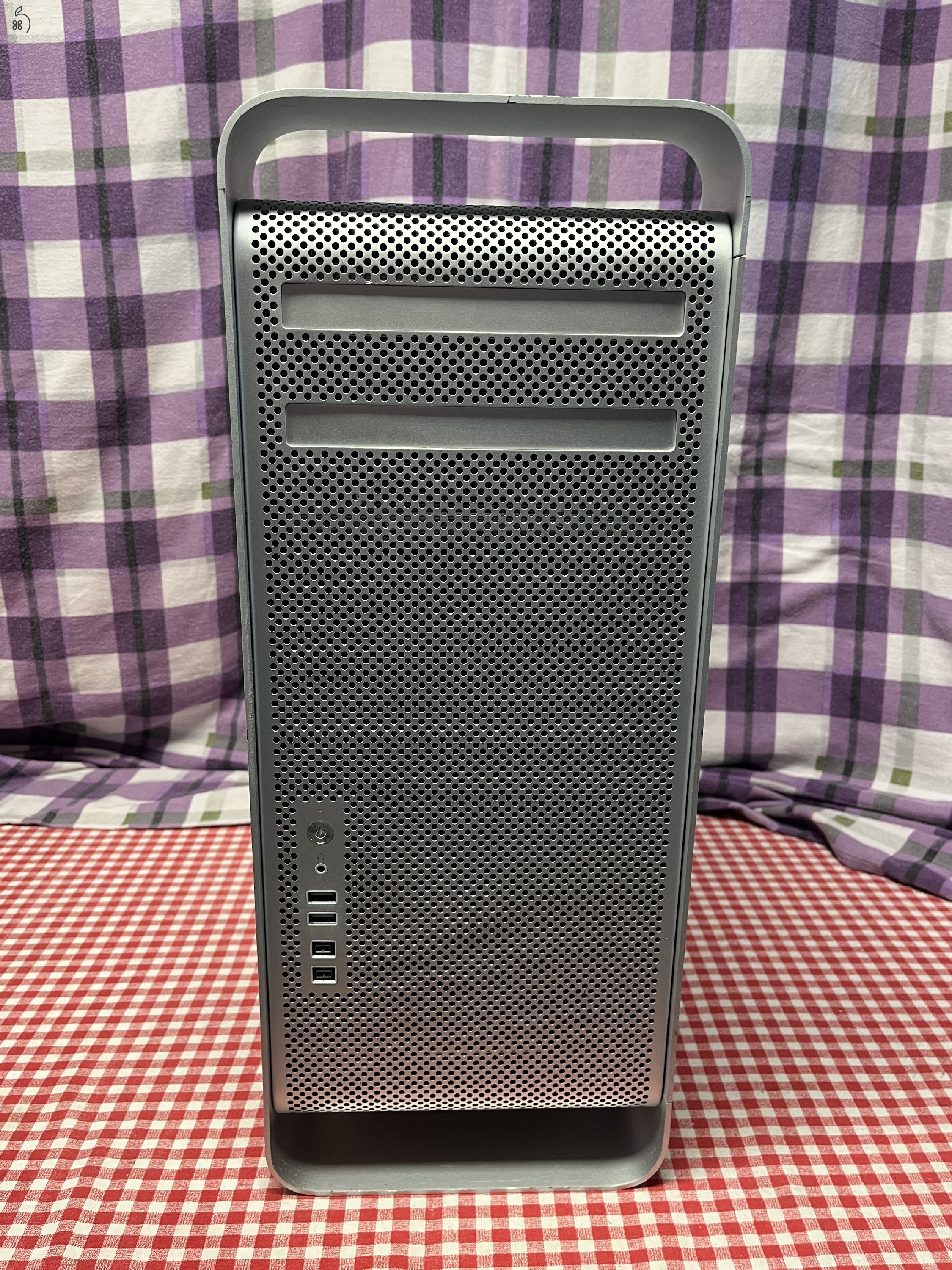 APPLE Mac Pro 5.1 / 2010 / 6 magos eladó.