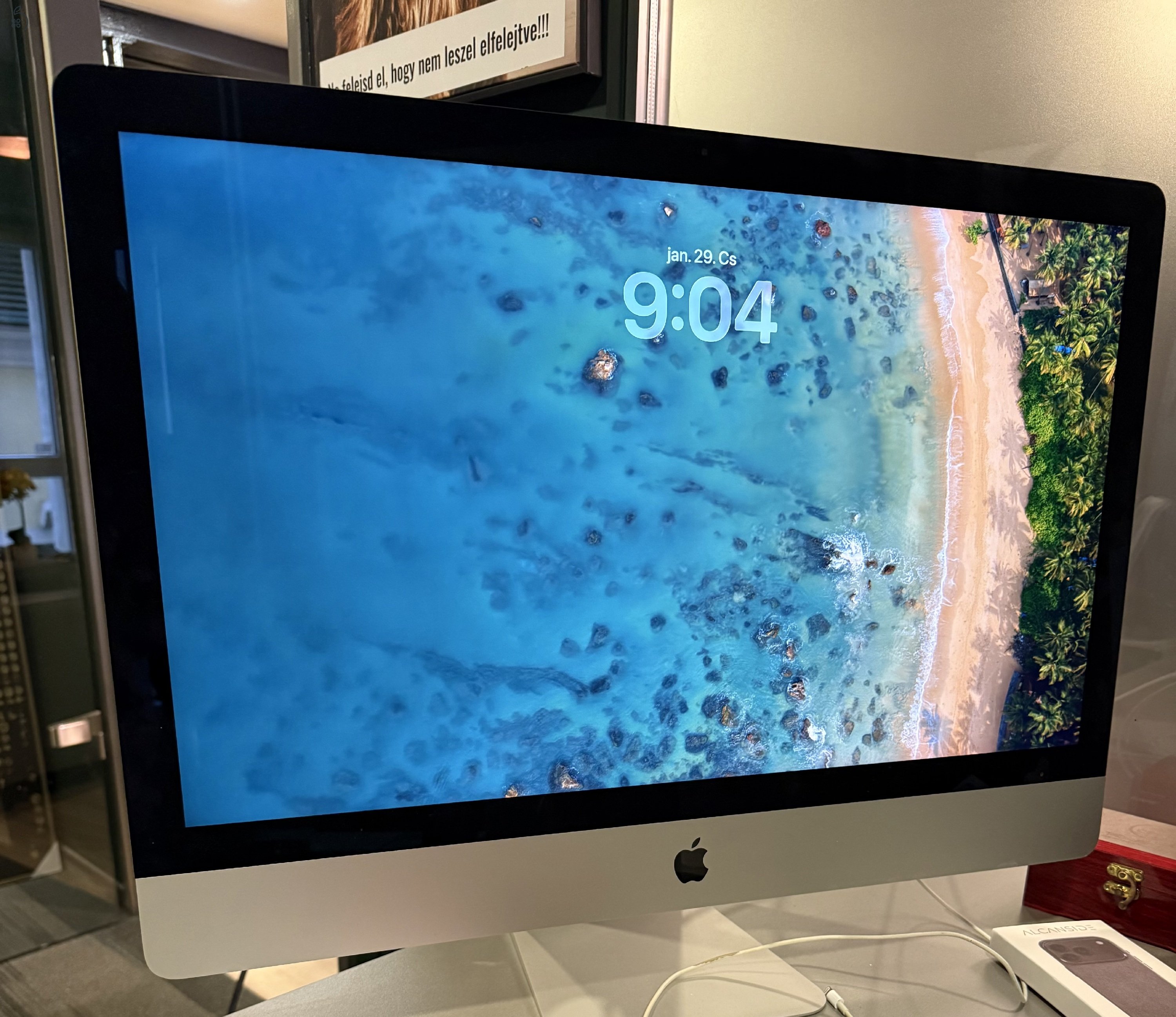 HIbátlan állapotú iMac