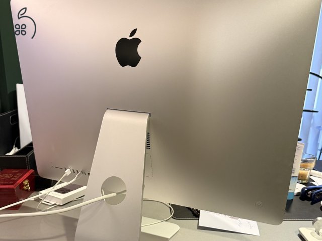HIbátlan állapotú iMac