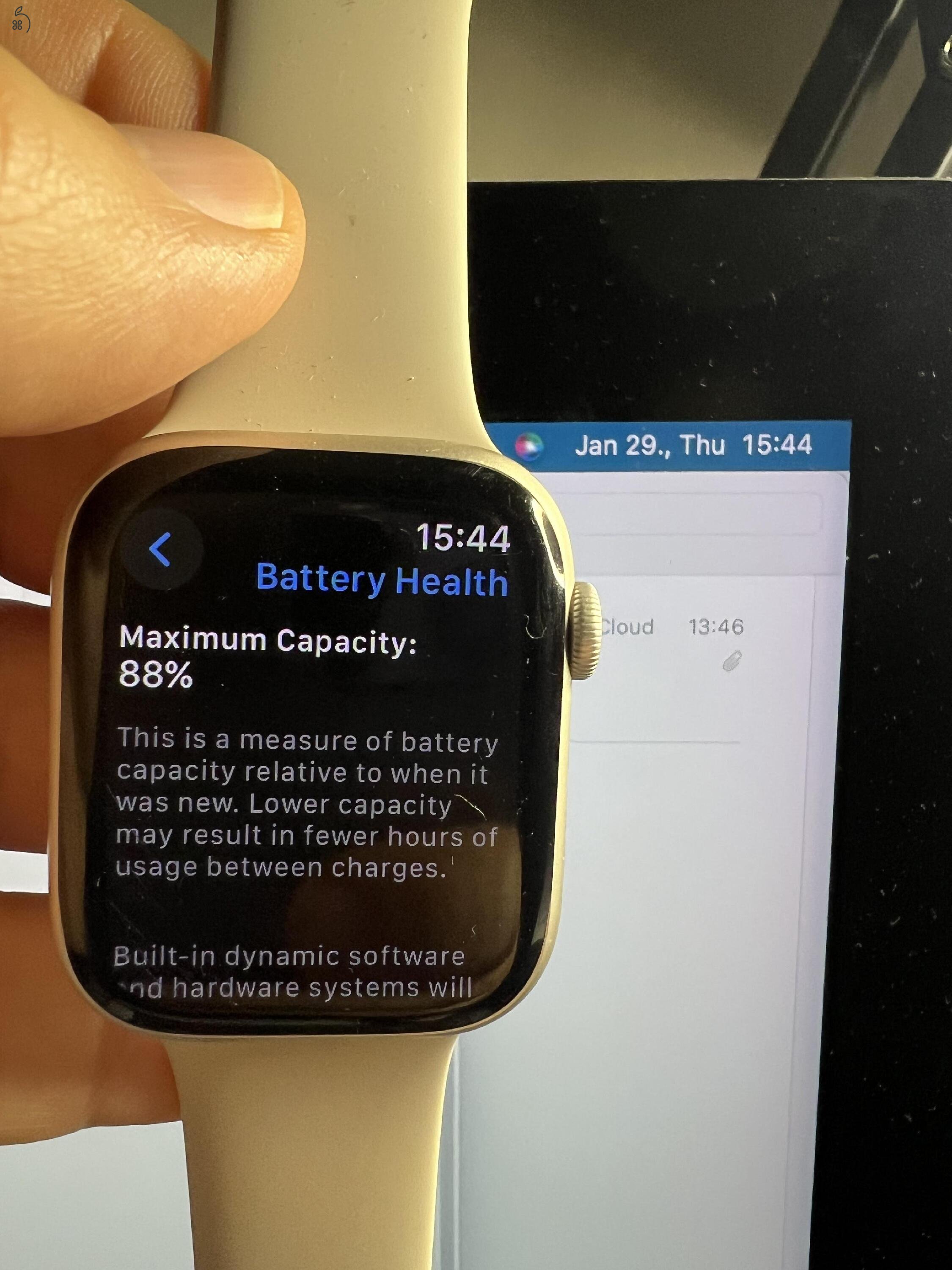 Apple Watch S8 GPS Starlight 45mm