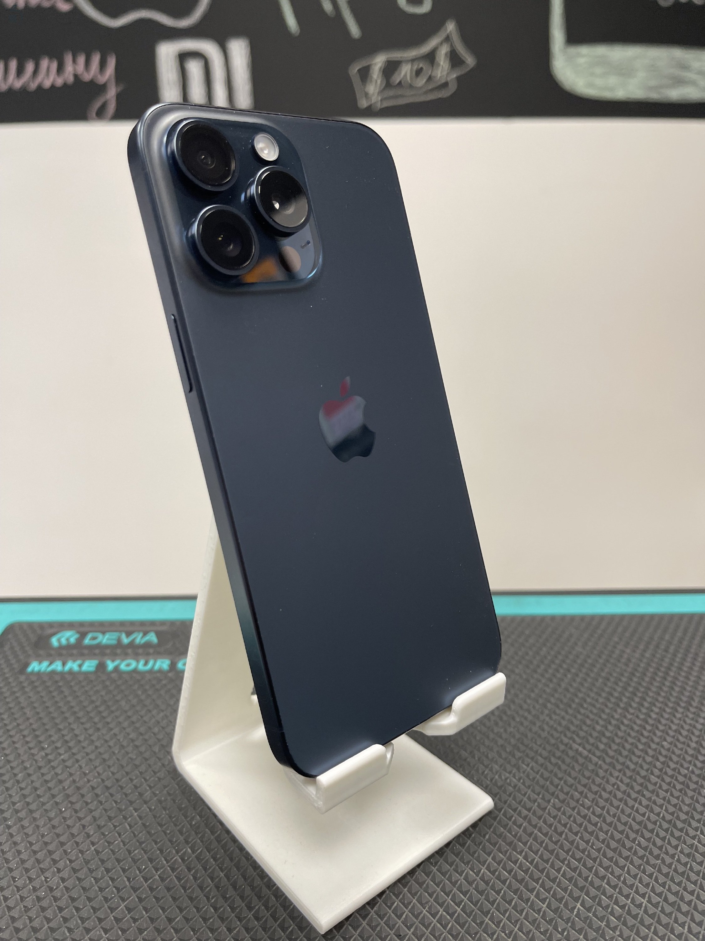 Apple Iphone 15 Pro Max 99%akku