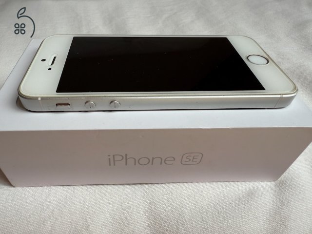 IPhone SE 32 GB 2017 eladó