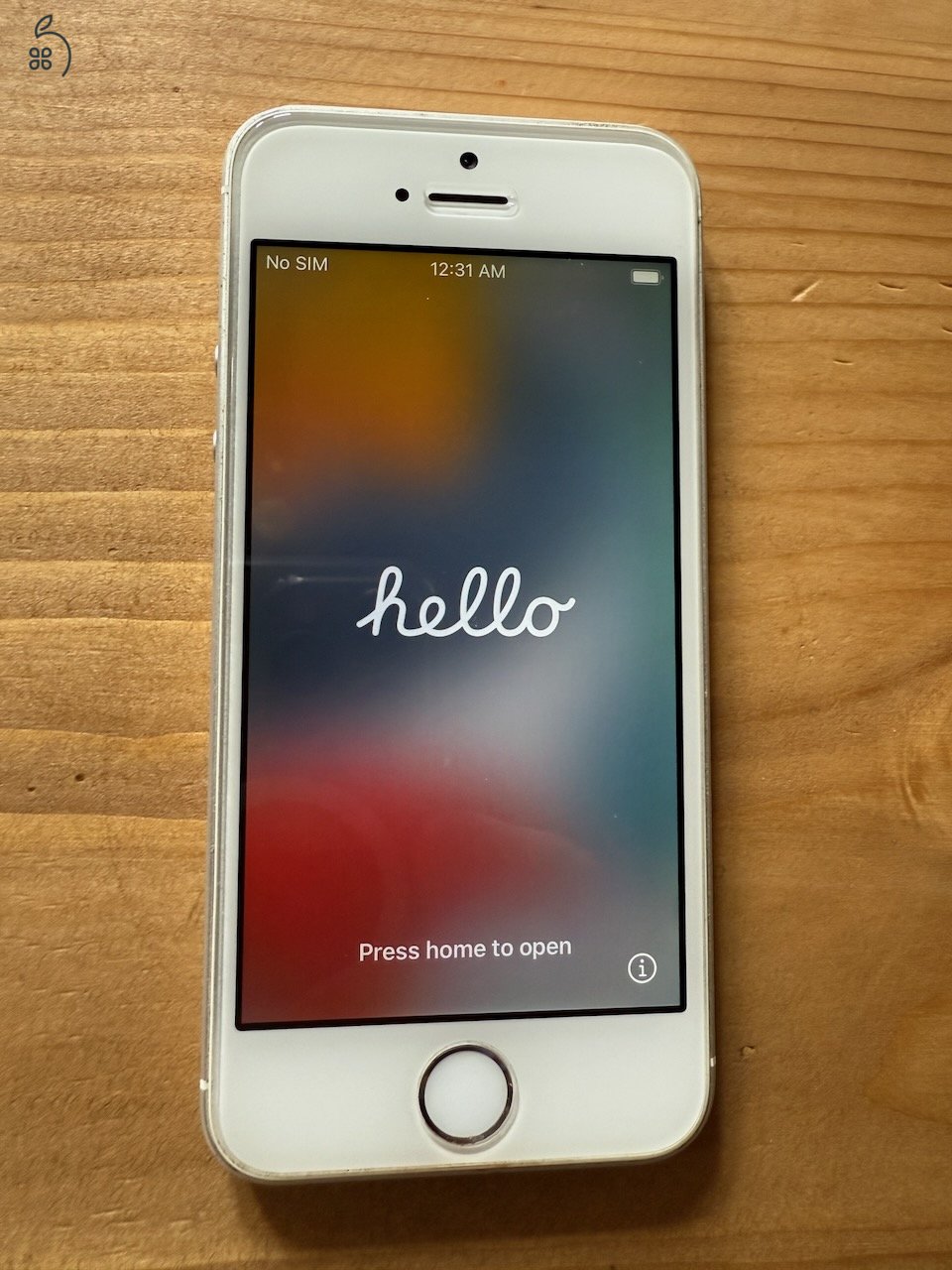 IPhone SE 32 GB 2017 eladó