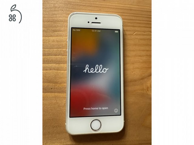 IPhone SE 32 GB 2017 eladó