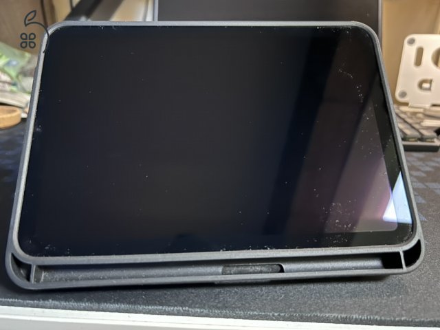 Tökletes állapotban  lévő iPad mini, 256GB, WIFI + Cell, Appel gyártói gartival