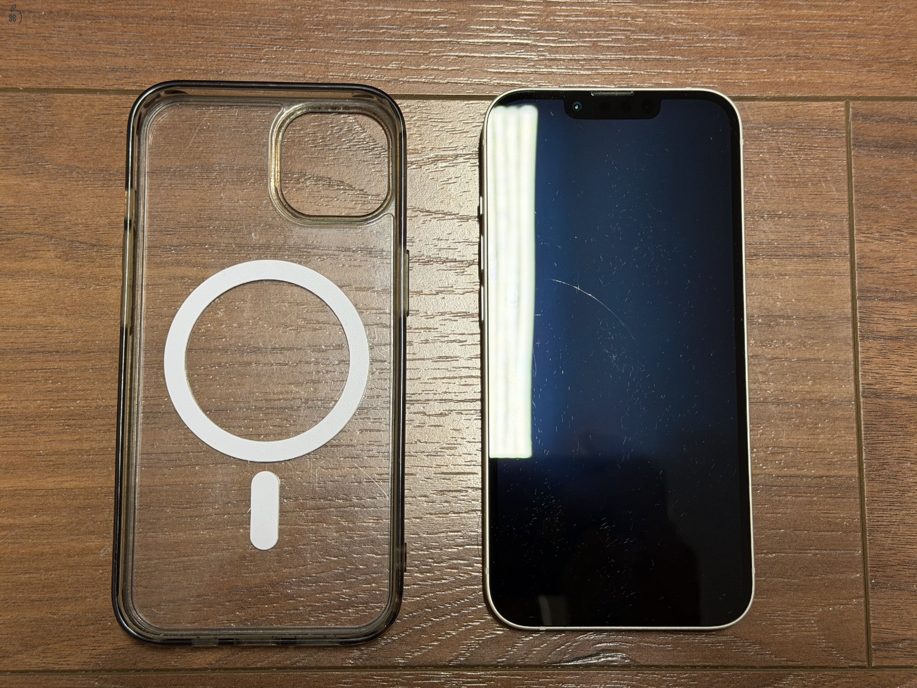 Apple iPhone 13 128 GB Starlight (Csillagfény fehér)