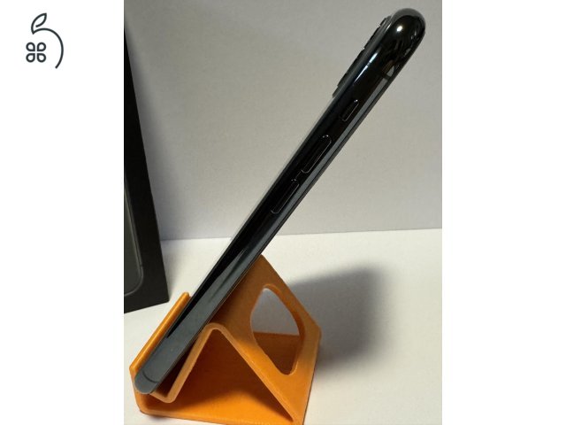 Eladó iPhone 11 Pro 256 GB tárhellyel, zöld színben.