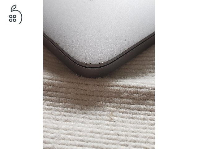 Eladó: Apple MacBook Pro 13