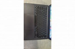 Apple MacBook Air M2 (2022) 13,6 colos karcmentes, doboz+töltő, 90%-os akku