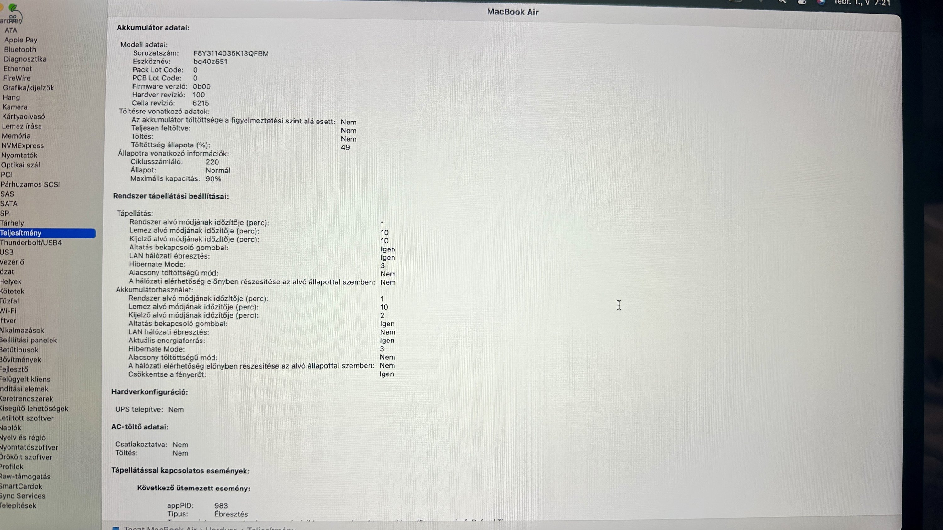 Apple MacBook Air M2 (2022) 13,6 colos karcmentes, doboz+töltő, 90%-os akku