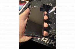 iPhone SE 2022 RED gyönyörű állapotban