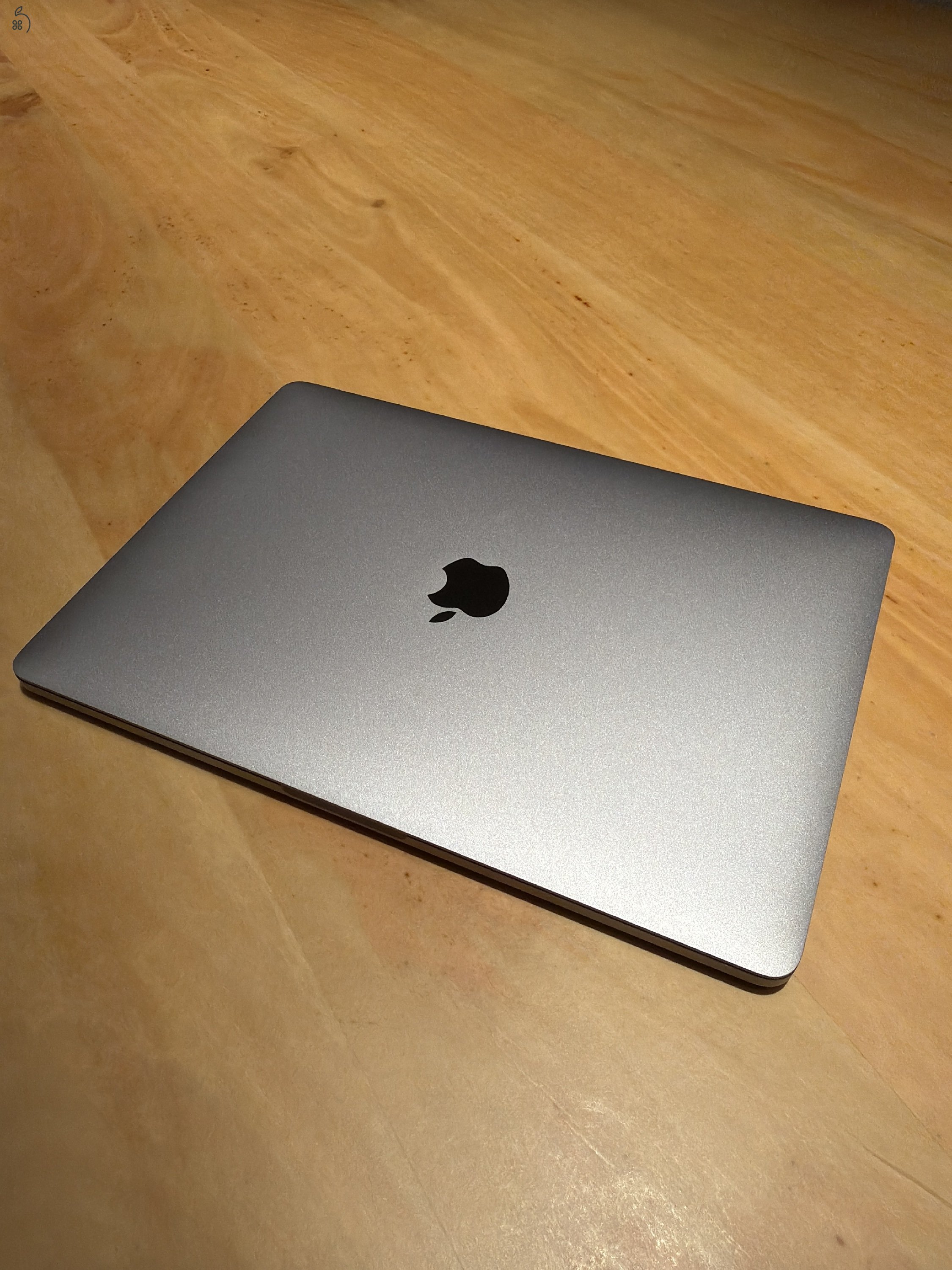 MacBook Pro 13” (2018) i5 / 8GB / 512GB SSD 