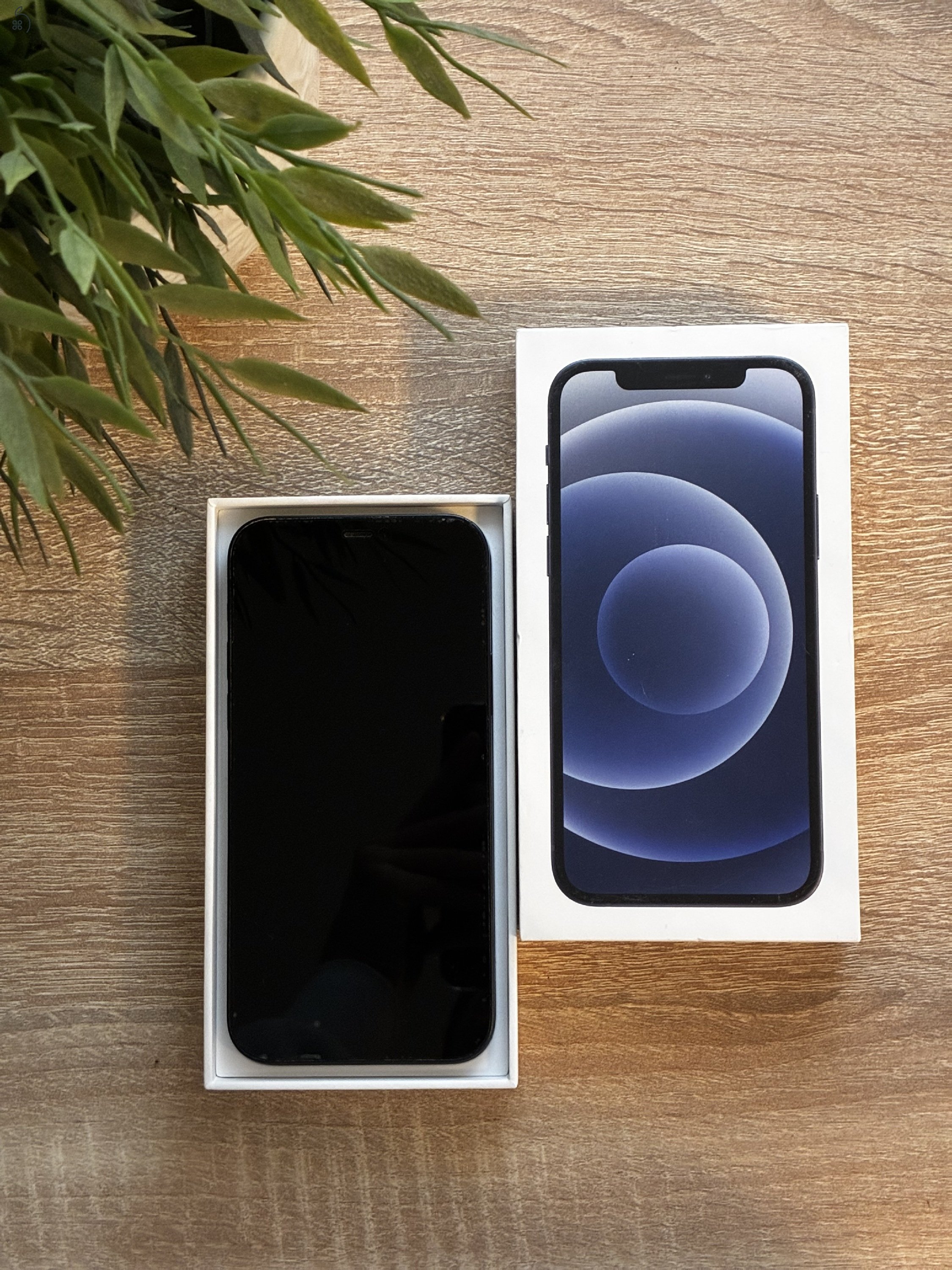 Apple iPhone 12 64GB Black 80% akku