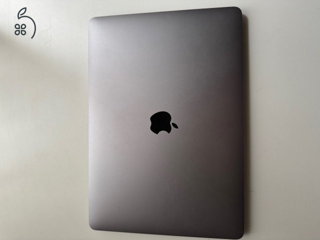 MacBook Pro 13 inch, M1 processzor, 16GB RAM, 512GB SSD