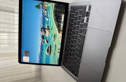 MacBook Pro 13 inch, M1 processzor, 16GB RAM, 512GB SSD