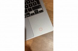 Eladó Macbook Pro 13 (2020, M1, 8GB / 512GB)
