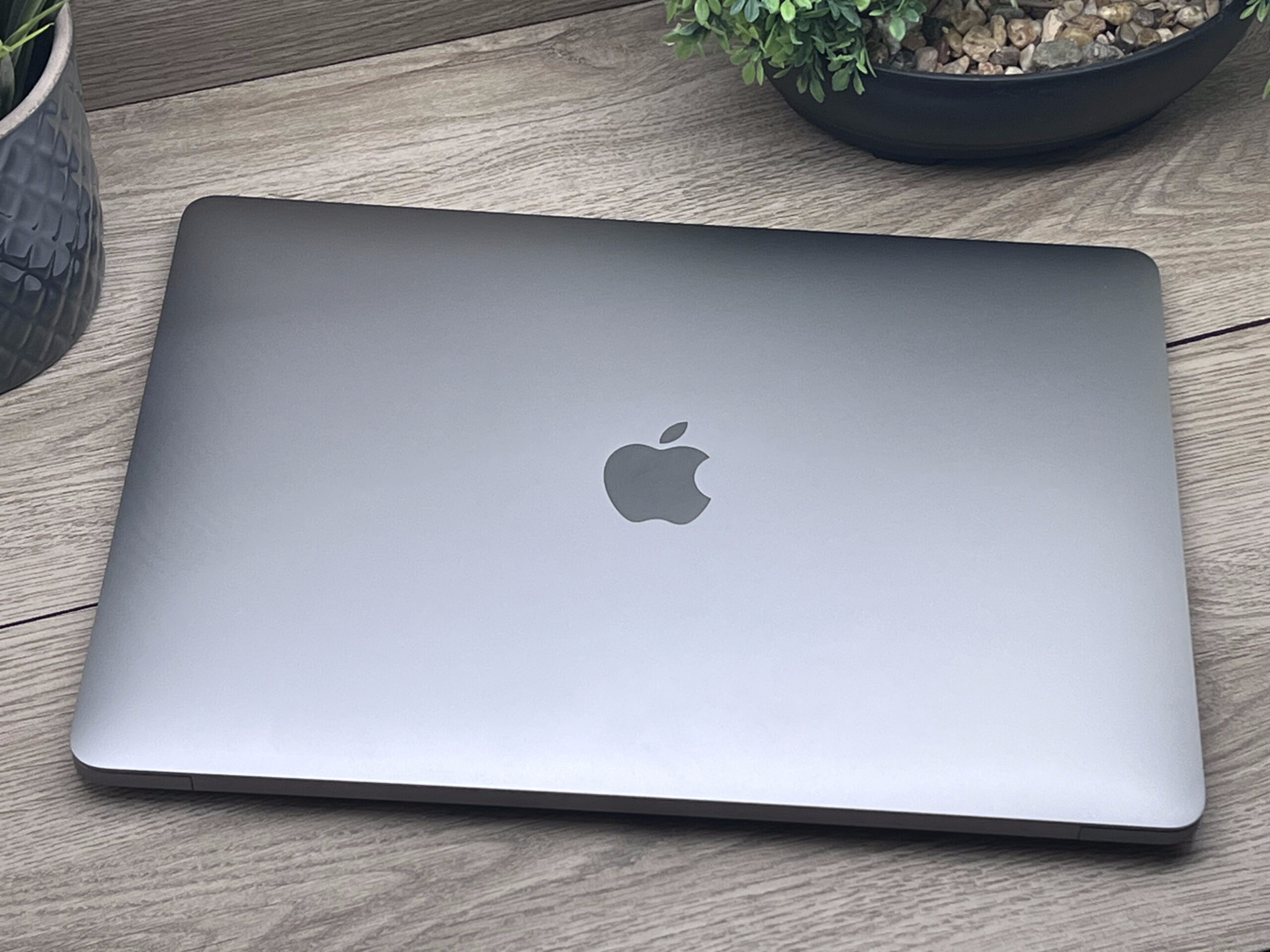 Hibátlan MacBook Air 2020 i3 13” 256GB 2 ÉV Garanciával