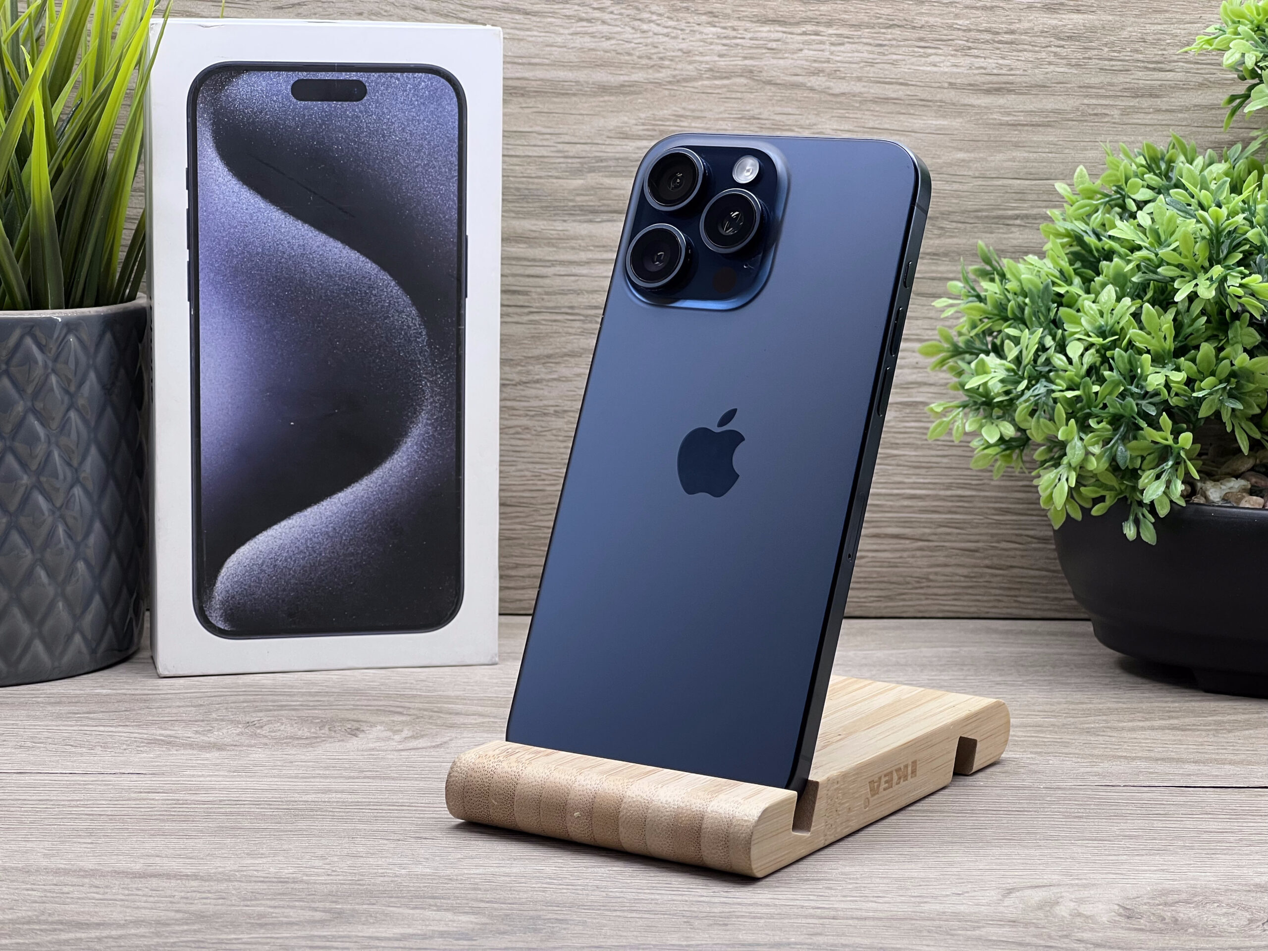 Hibátlan iPhone 15 Pro Max Blue Titanium 256GB 2 ÉV Garanciával 100%