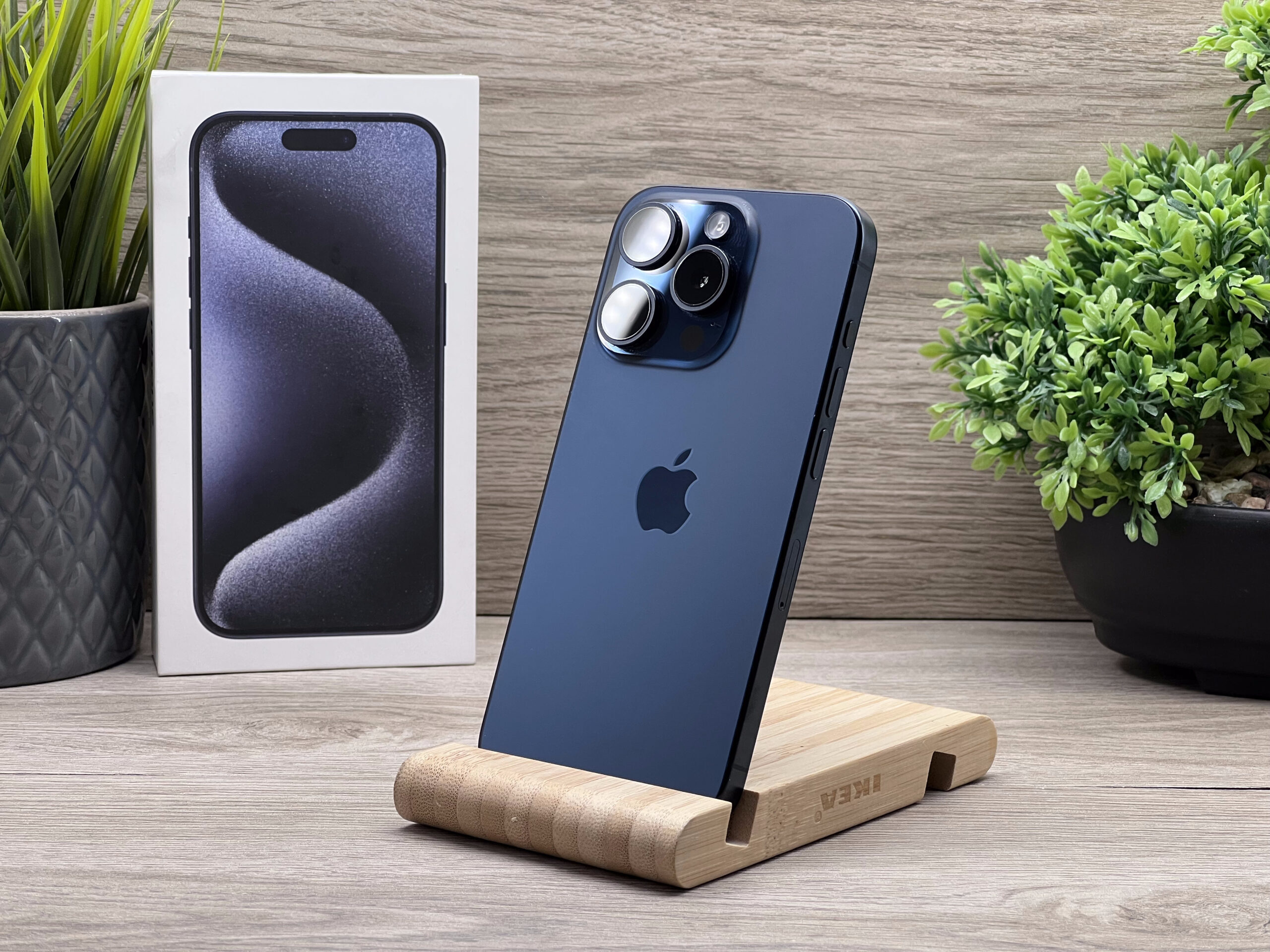 Hibátlan iPhone 15 Pro Blue Titanium 128GB 2 ÉV Garanciával