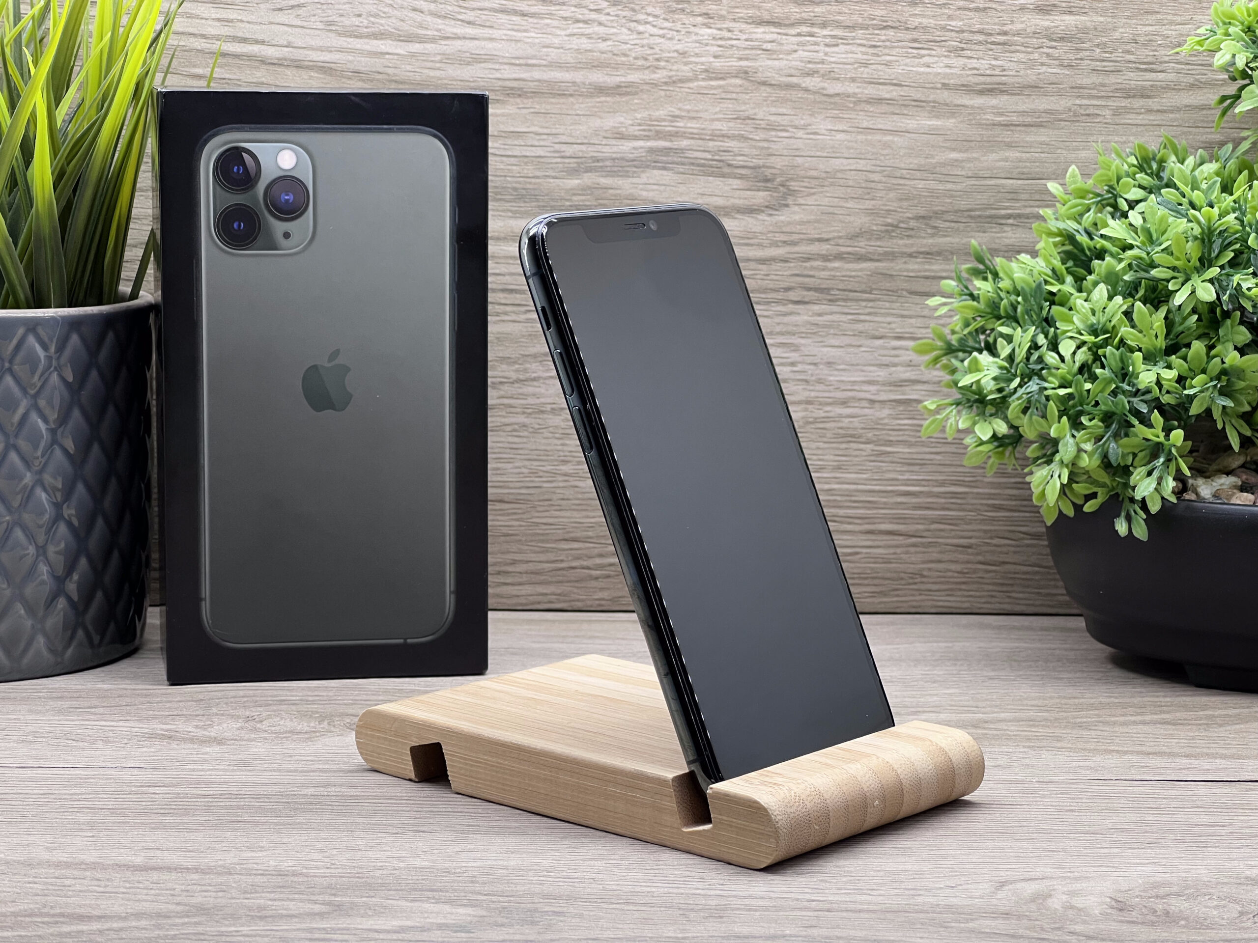 Hibátlan iPhone 11 Midnight Green 256GB 2 ÉV Garanciával 90%