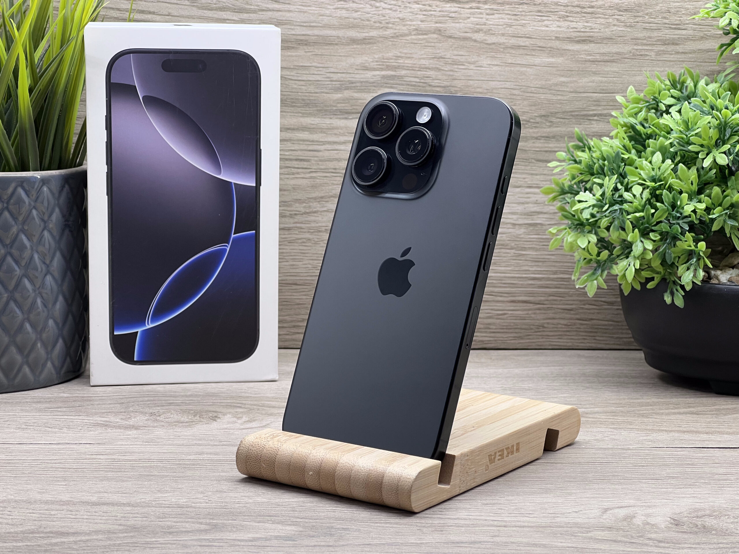 iPhone 16 Pro Black Titanium 256GB 2 ÉV Garanciával