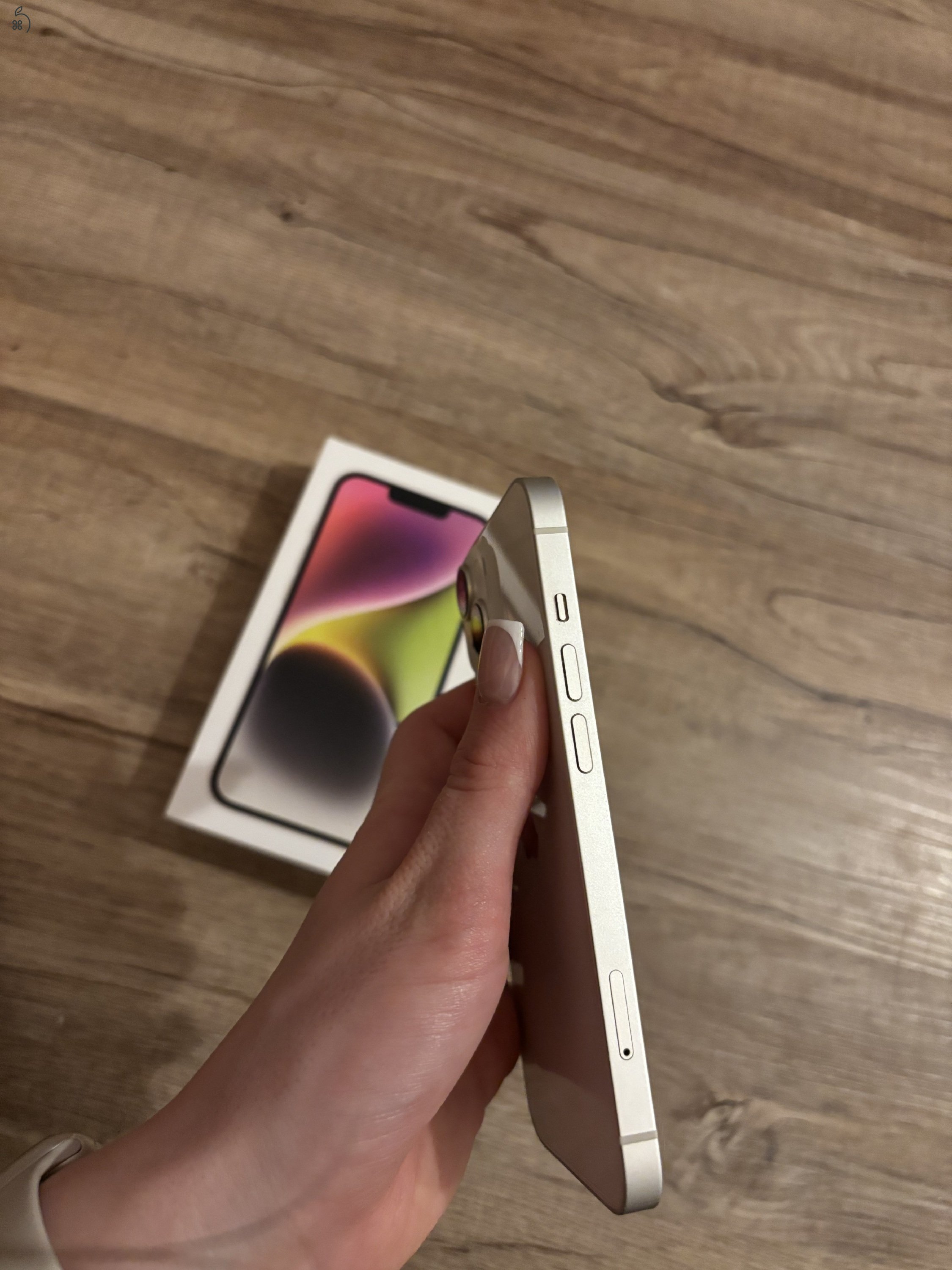 Iphone 14 -Starlight 128 GB - karcmentes,eredeti dobozzal