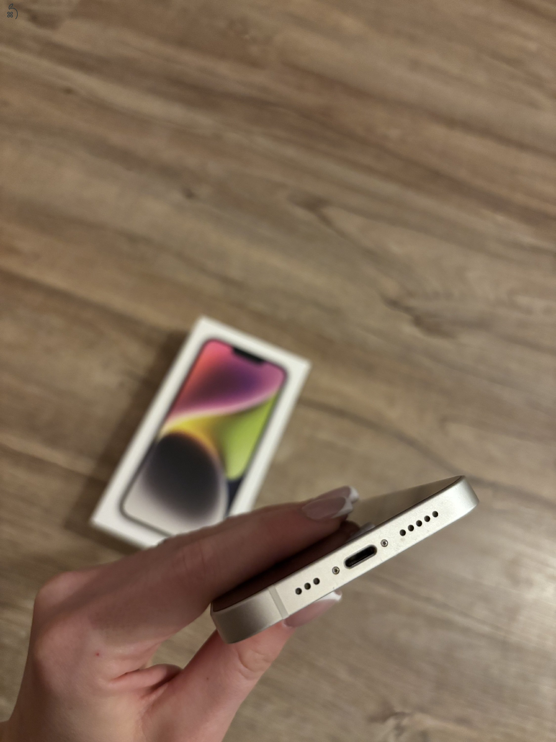 Iphone 14 - Starlight 128 GB - karcmentes,eredeti dobozzal