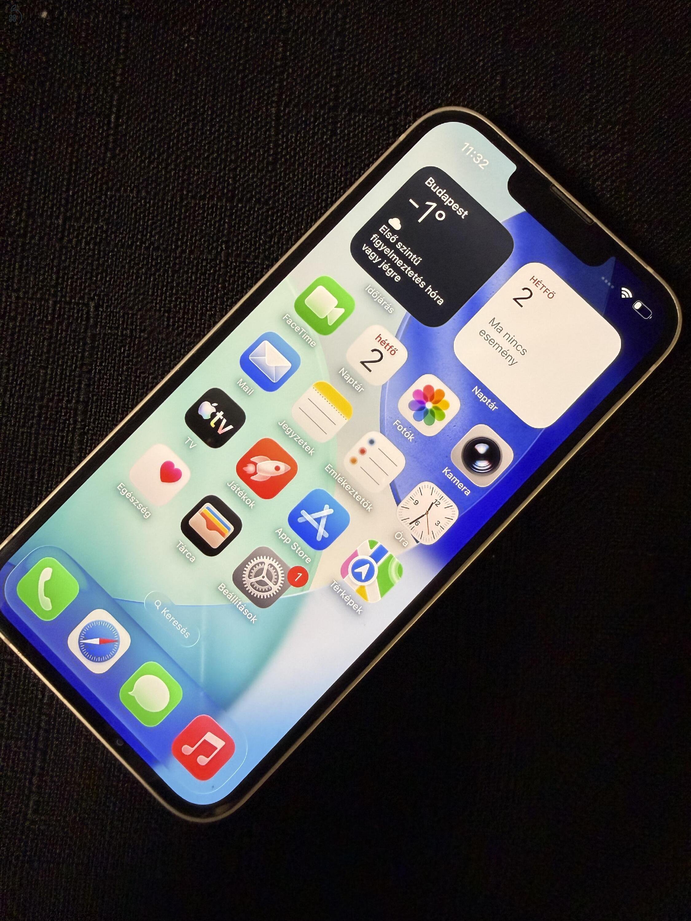 iPhone 13 128gb - Fehér - Hibátlan állapot