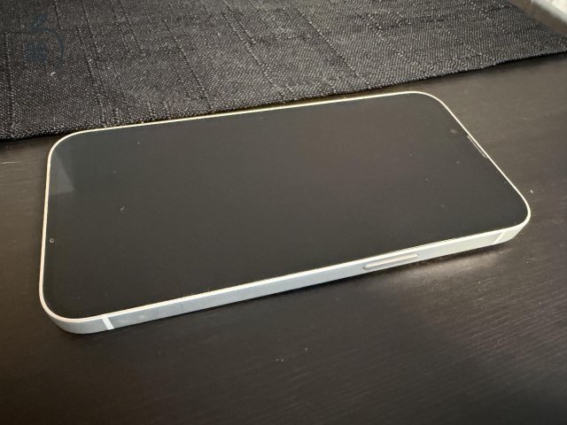 iPhone 13 128gb - Fehér - Hibátlan állapot