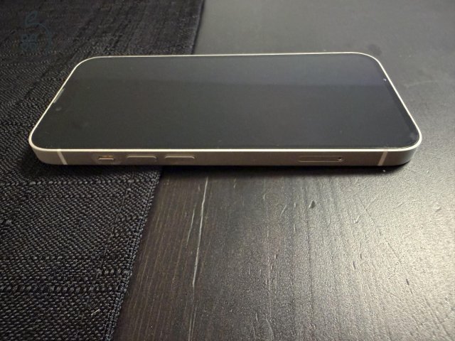 iPhone 13 128gb - Fehér - Hibátlan állapot