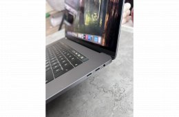 Macbook Pro 15” (2018)