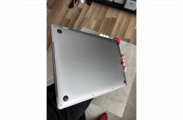 Macbook Pro 15” (2018)