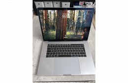 Macbook Pro 15” (2018)