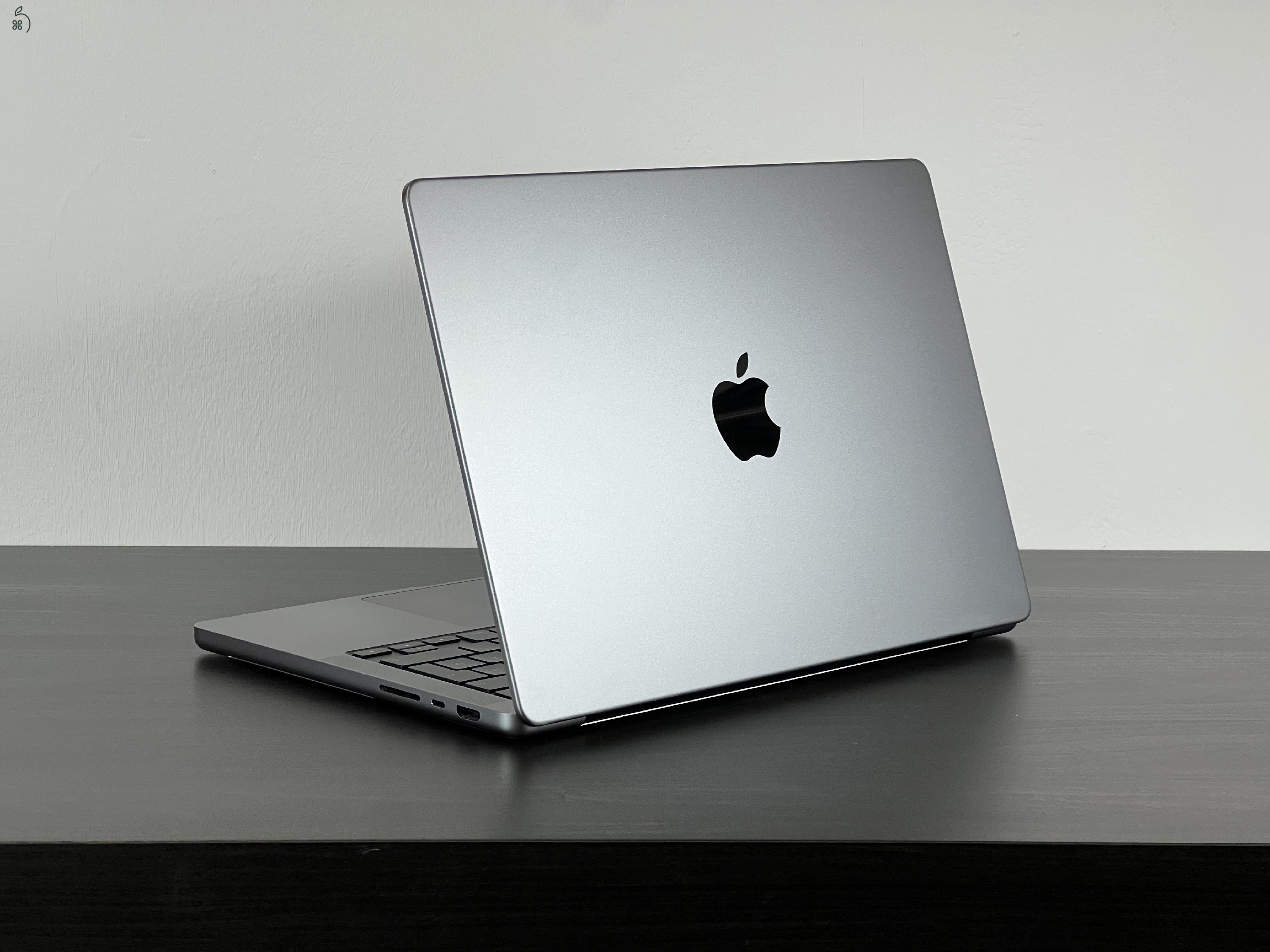 Apple MacBook Pro 14