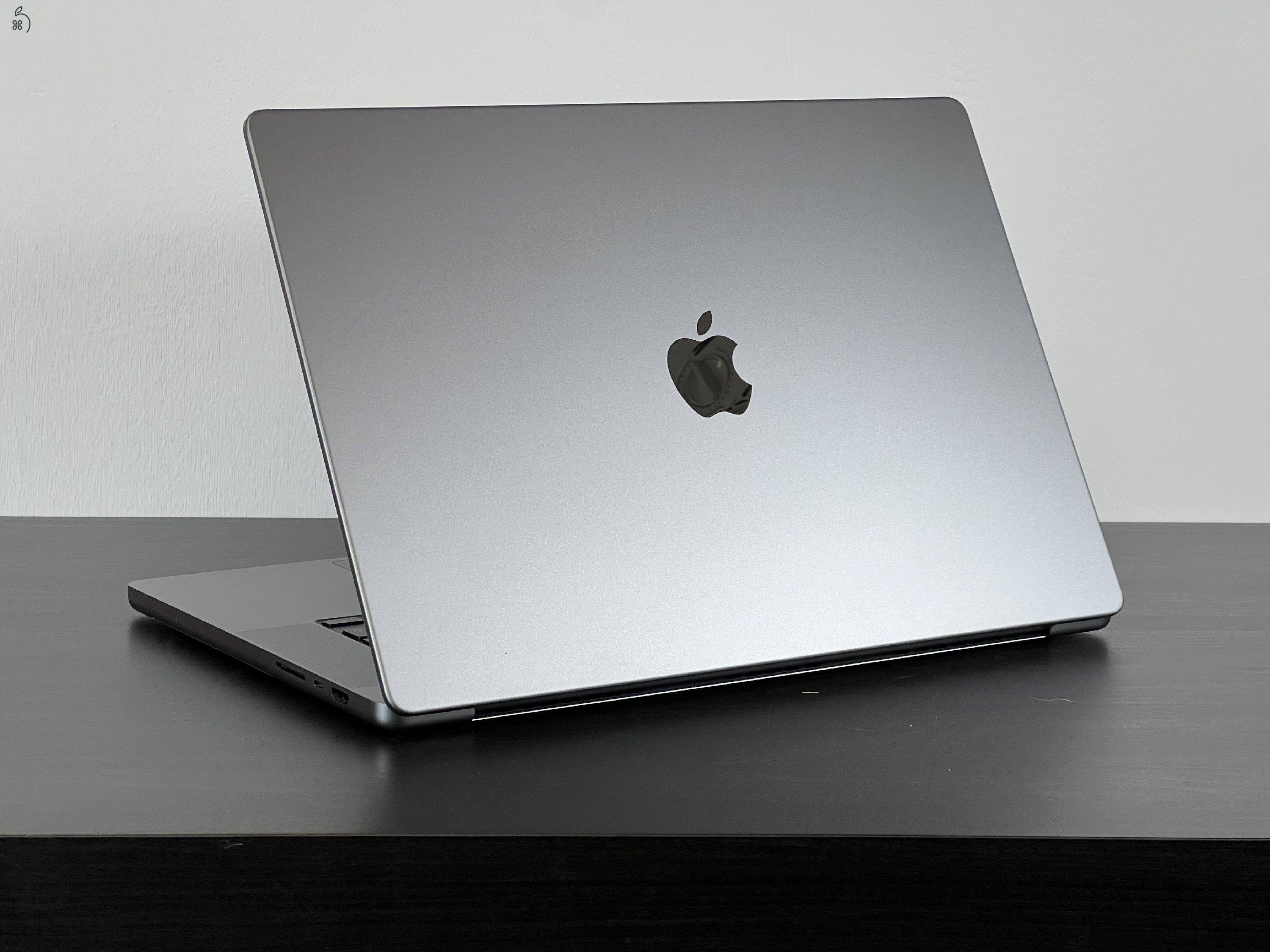 Apple MacBook Pro 16
