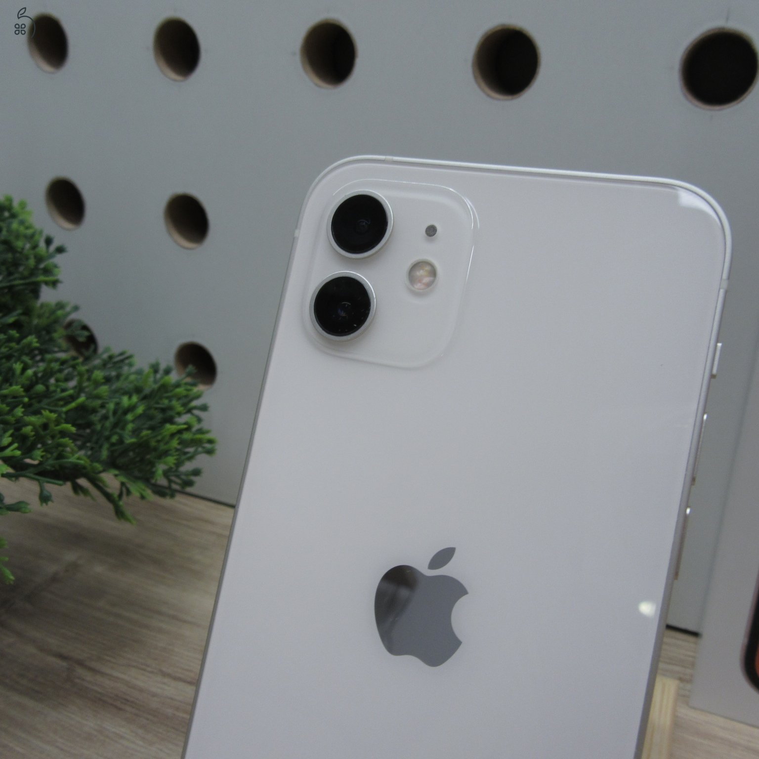 Apple iPhone 12 128GB White használt karcmentes 100% akku 6 hónap garancia