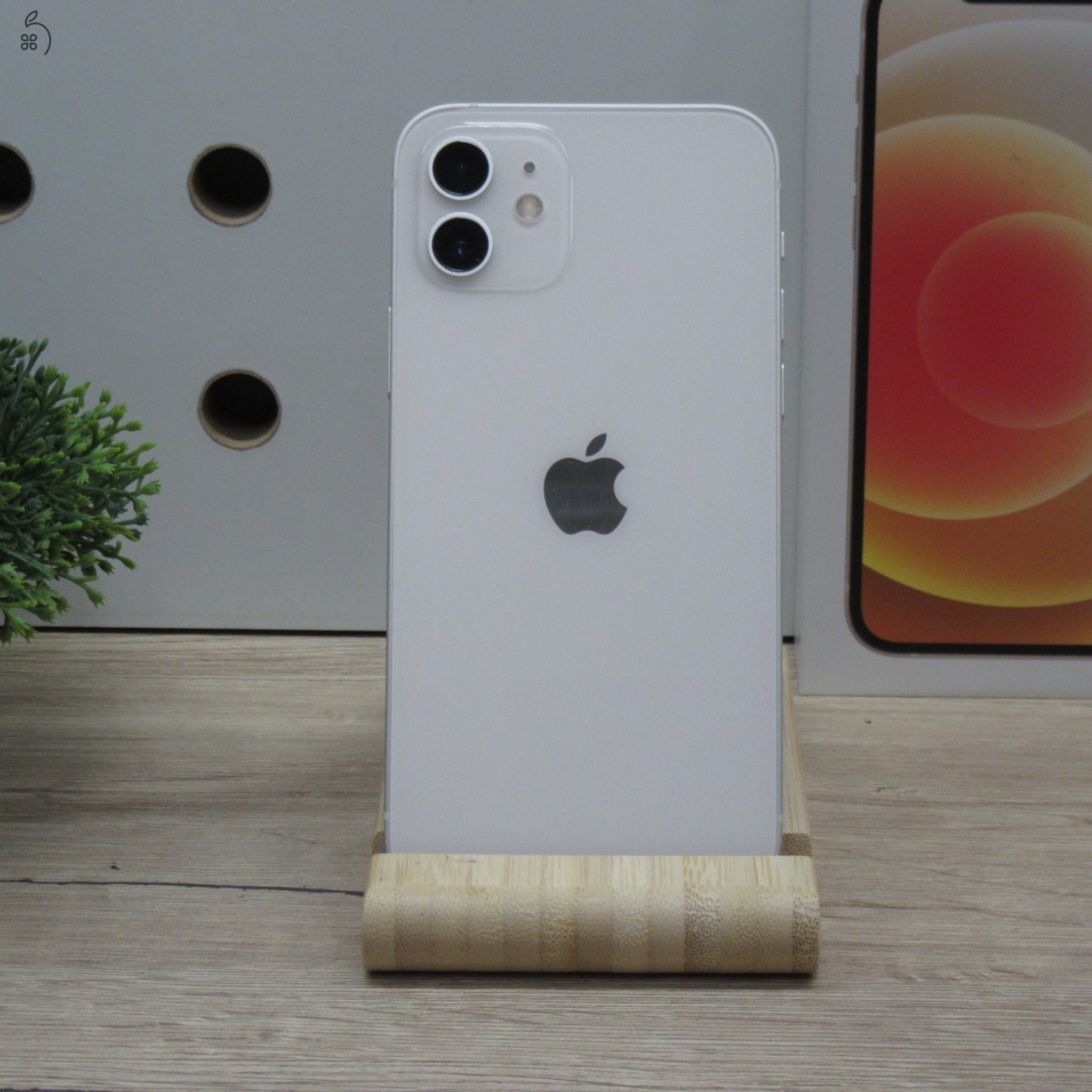 Apple iPhone 12 128GB White használt karcmentes 100% akku 6 hónap garancia