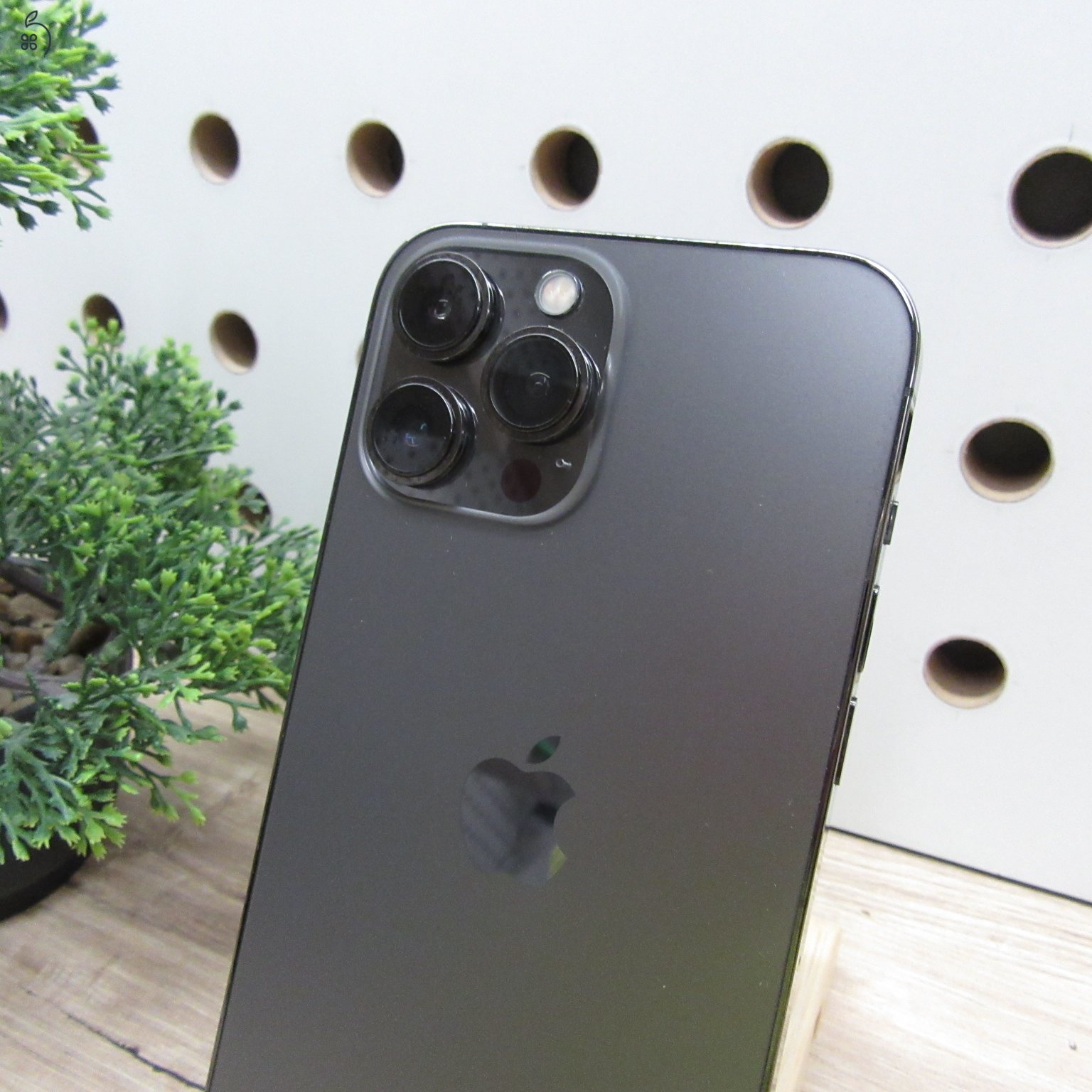 Apple iPhone 13 Pro Max 128GB Space Gray használt szép állapot 100% akku 6 hónap garancia